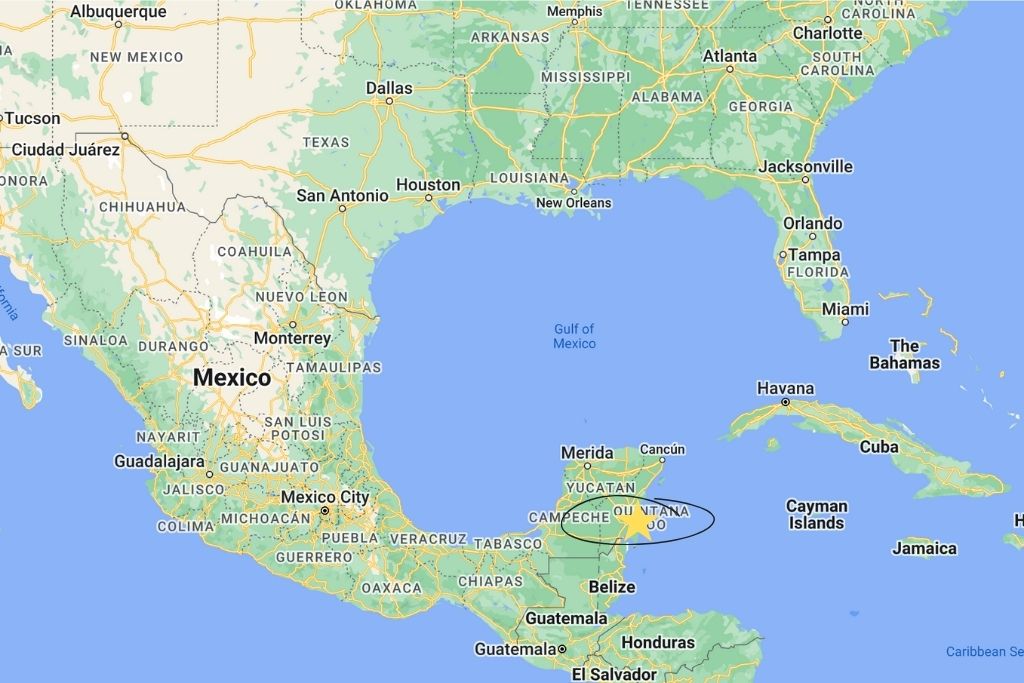 Map of Mexico and the US showing Tulum on the eastern side of the Yucatan Peninsula in Southeast Mexico. 